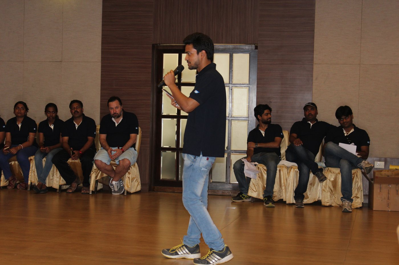 A hands-on session, mic in hand